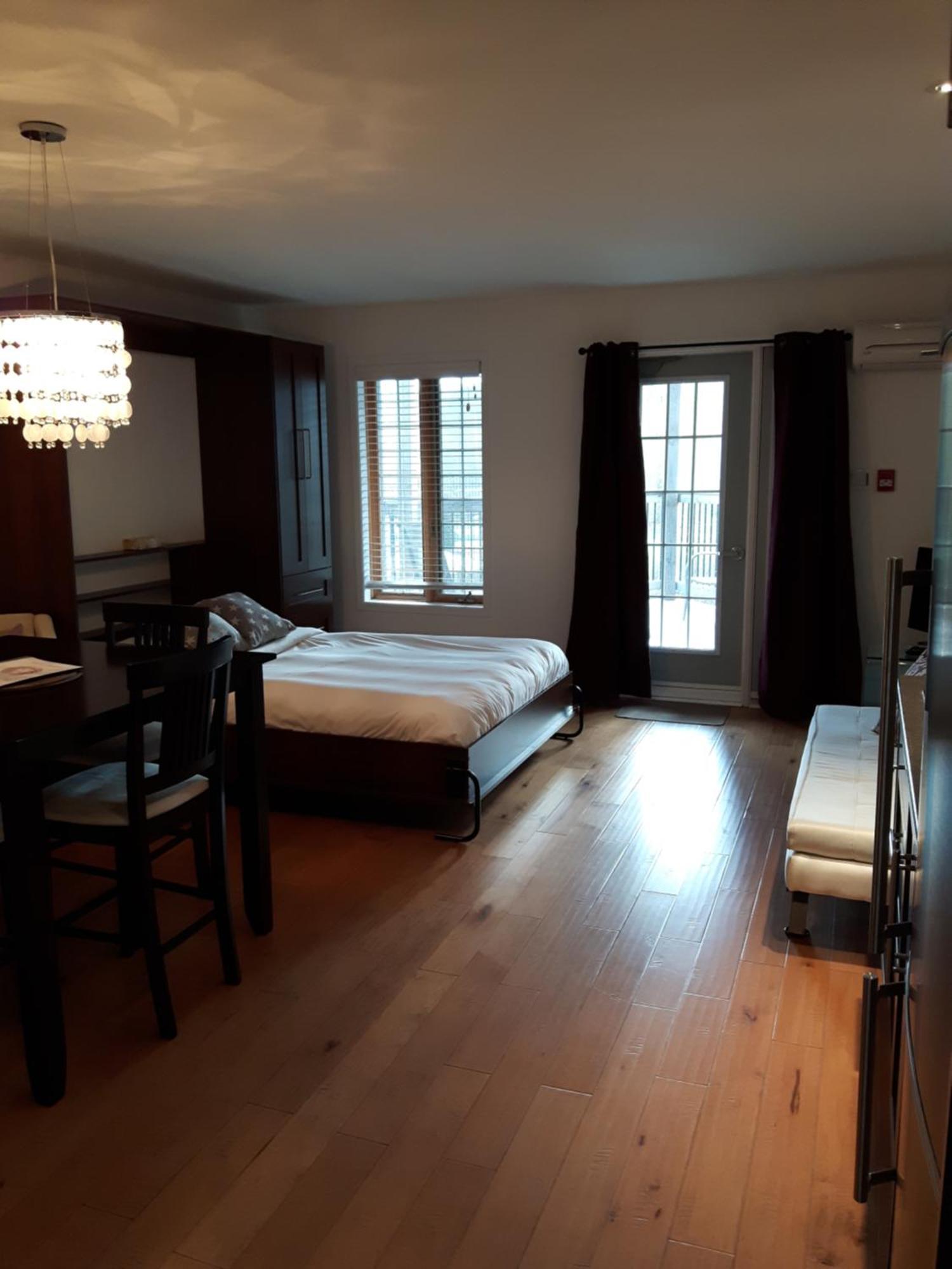 Condos Hotel Lion D'Or Magog Habitación foto